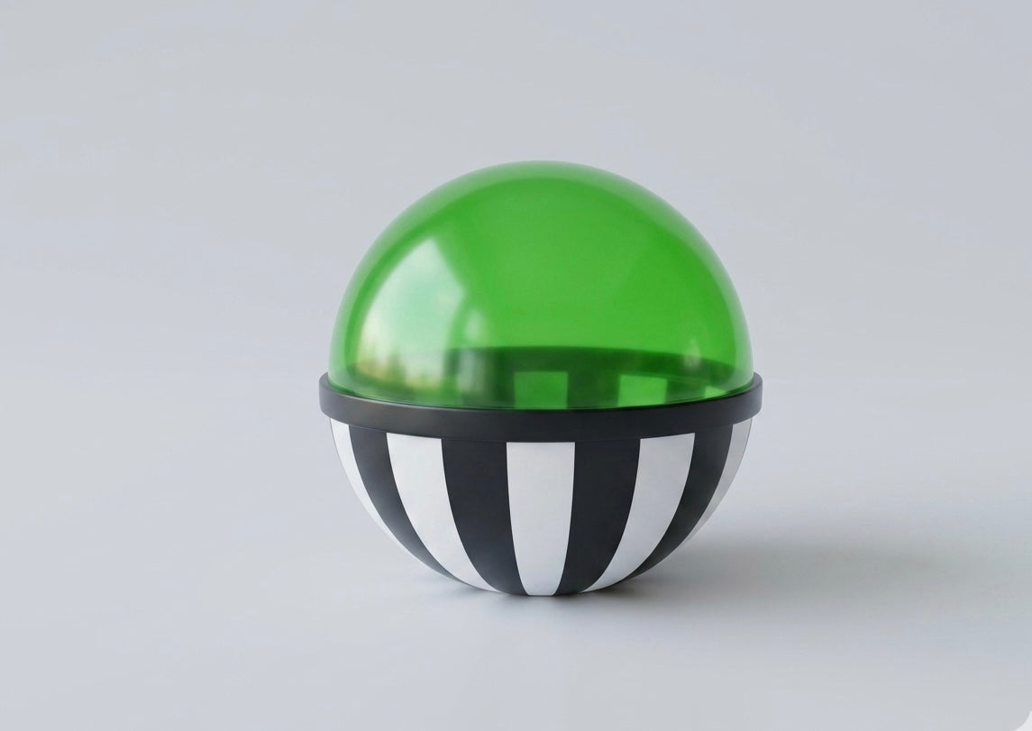 MGA Miniverse Collector Display Capsule