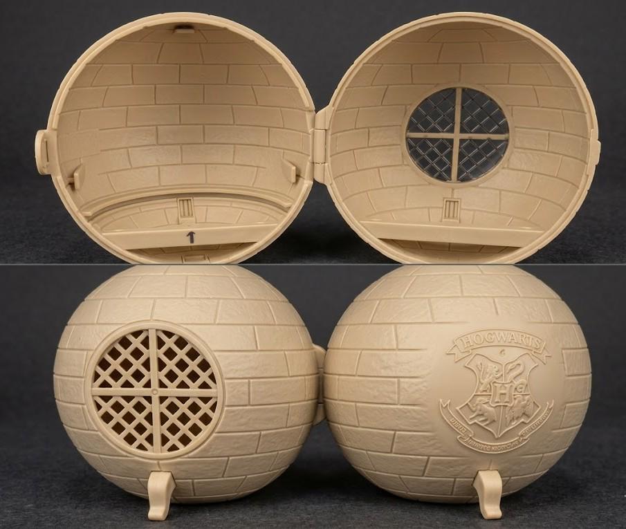 MGA Miniverse Collector Display Capsule